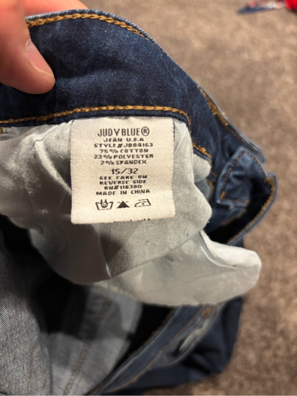 Women's Judy Blue Distressed Skinny Fit Denim Jeans - Picture 8 of 8